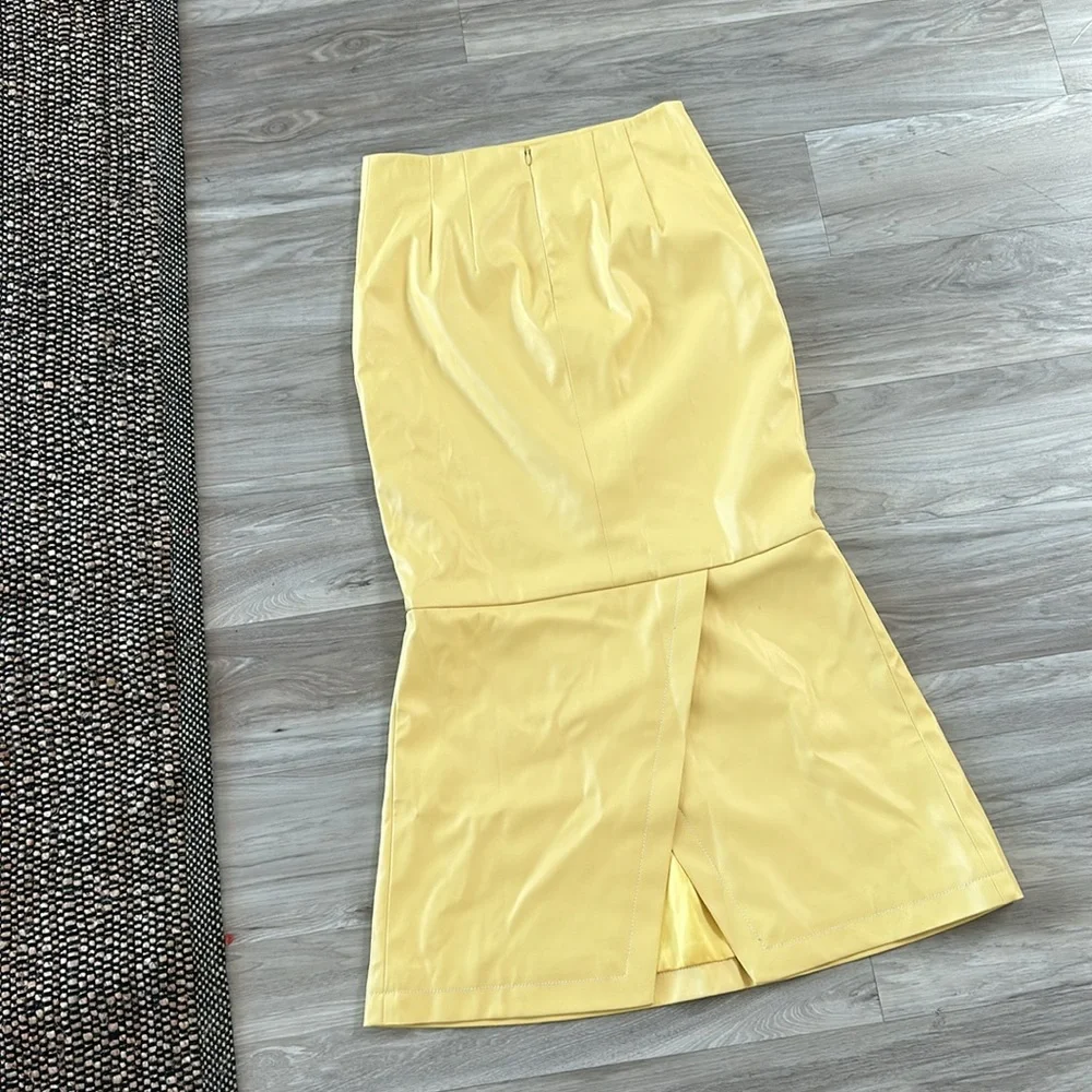 NWOT Staud Butter Yellow Faux Leather Midi Skirt - Picture 4 of 5